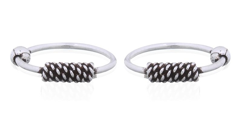 A pair of huggie hoop earrings 925 silver bead and knobby cylinder